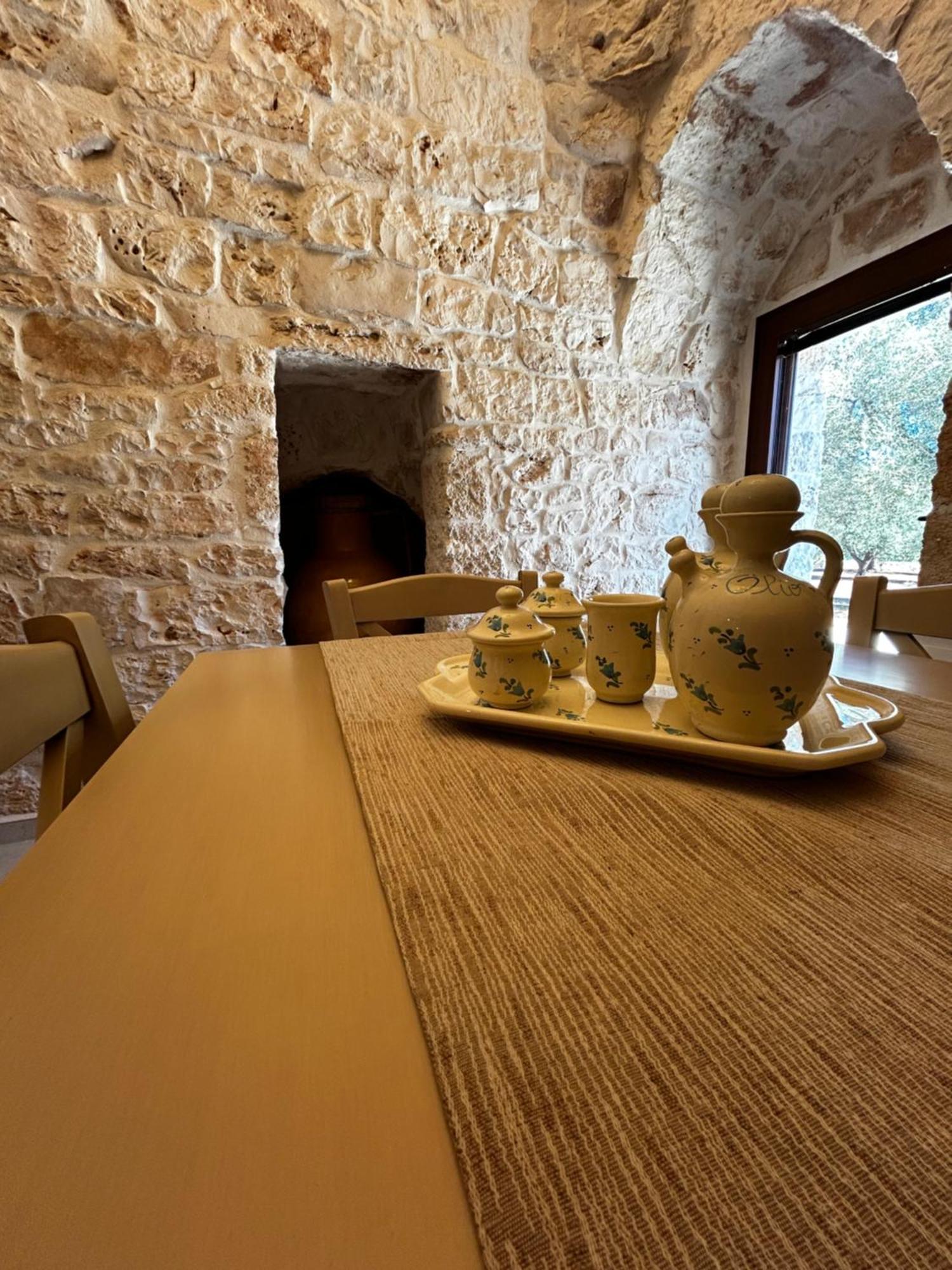 Il Trullo Di Bina Bed & Breakfast Pezze Di Greco Exterior photo